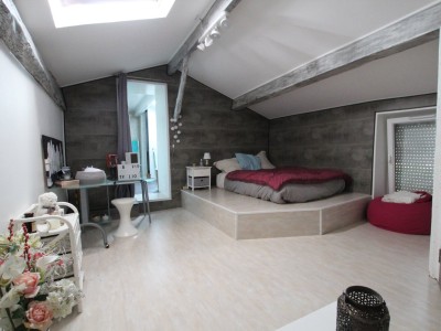 PROPRIETE A VENDRE - MACON - 215 m2 - 495000 €