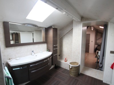 PROPRIETE A VENDRE - MACON - 215 m2 - 495000 €