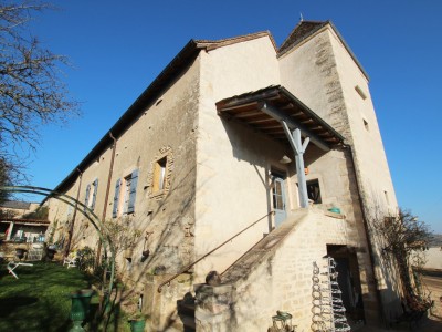 PROPRIETE A VENDRE - TOURNUS - 254 m2 - 510000 €