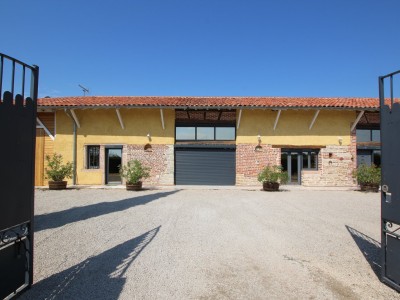 PROPRIETE A VENDRE - ROMENAY - 231 m2 - 575 000 €