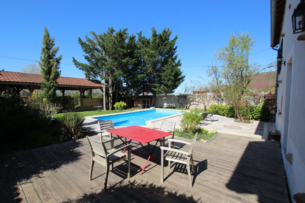 PROPRIETE - LA CHAPELLE DE BRAGNY - 116 m2 - VENDU