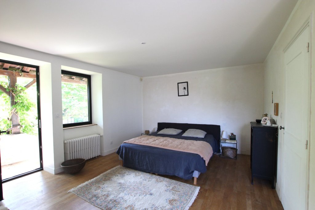 PROPRIETE - LA CHAPELLE DE BRAGNY - 116 m2 - VENDU