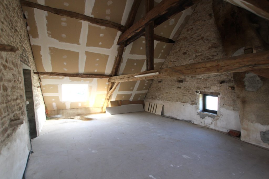 PROPRIETE - LA CHAPELLE DE BRAGNY - 116 m2 - VENDU