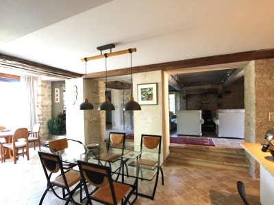PROPRIETE A VENDRE - SENNECEY LE GRAND - 263 m2 - 529000€