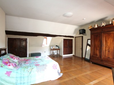 PROPRIETE A VENDRE - SENNECEY LE GRAND - 188 m2 - 329�000�&euro;