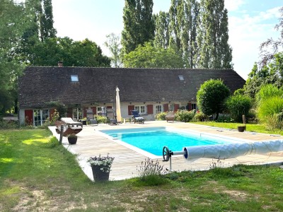 PROPRIETE A VENDRE - SIMANDRE - 184 m2 - 399 000 &euro;