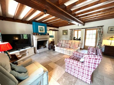 PROPRIETE A VENDRE - SIMANDRE - 184 m2 - 399 000 &euro;