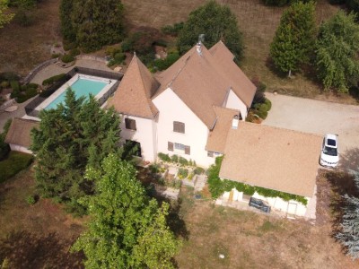 MAISON D ARCHITECTE AVEC PISCINE POOL HOUSE  PARC A VENDRE - ST GENGOUX LE NATIONAL - 201 m2 - 632000 €