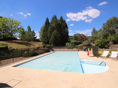 MAISON D ARCHITECTE AVEC PISCINE POOL HOUSE  PARC A VENDRE - ST GENGOUX LE NATIONAL - 201 m2 - 632000 €