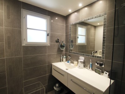 MAISON D ARCHITECTE AVEC PISCINE POOL HOUSE  PARC A VENDRE - ST GENGOUX LE NATIONAL - 201 m2 - 632000 €