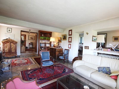 PROPRIETE A VENDRE - TOURNUS - 271 m2 - 250000 €