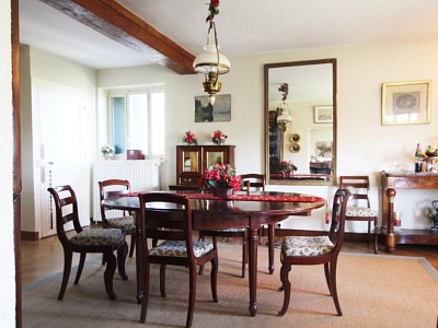 PROPRIETE A VENDRE - TOURNUS - 271 m2 - 250000 €