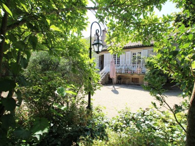 PROPRIETE A VENDRE - TOURNUS - 344 m2 - 960000 €