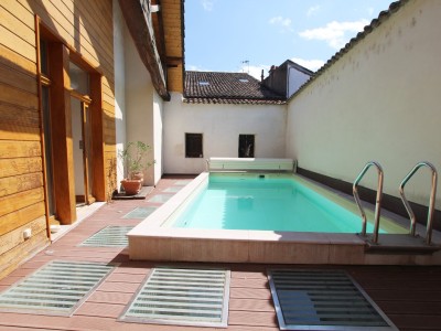 PROPRIETE A VENDRE - TOURNUS - 344 m2 - 960000 €