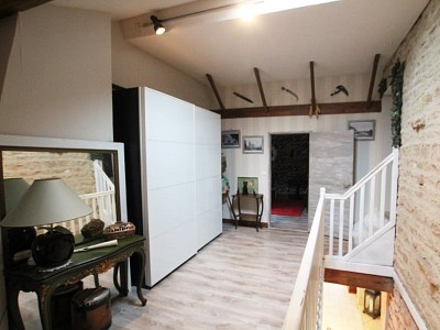 PROPRIETE A VENDRE - TOURNUS - 366 m2 - 475000 €