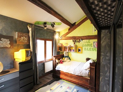 PROPRIETE A VENDRE - TOURNUS - 366 m2 - 475000 €