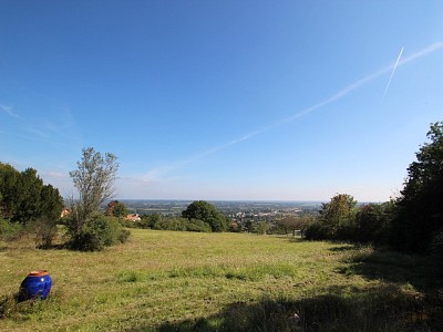 PROPRIETE A VENDRE - TOURNUS - 267 m2 - 665000 €