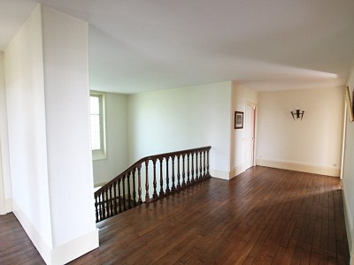 PROPRIETE A VENDRE - TOURNUS - 418 m2 - 990000 €