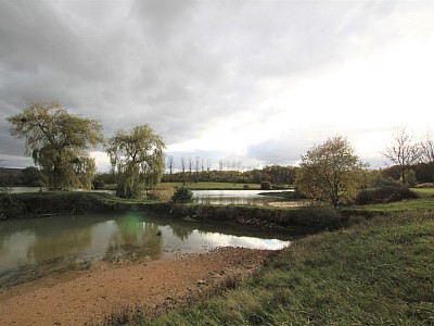 BTISSE - ETRIGNY - 232 m2 - VENDU