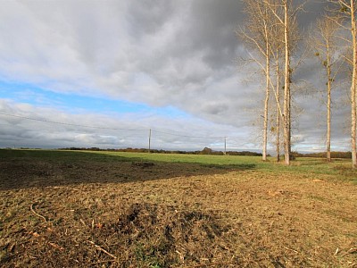 BTISSE - ETRIGNY - 232 m2 - VENDU