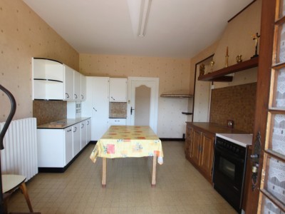 PROPRIETE A VENDRE - TOURNUS - 151 m2 - 330000 €
