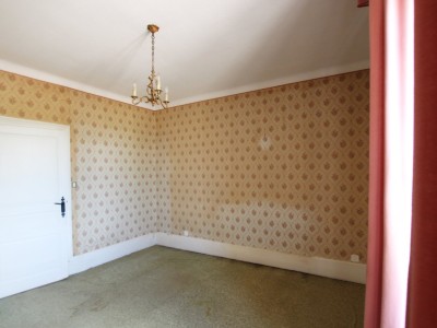 PROPRIETE A VENDRE - TOURNUS - 151 m2 - 330000 €
