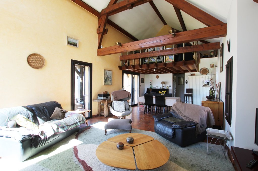PROPRIETE - PRETY - 155 m2 - VENDU