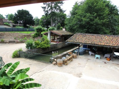 PROPRIETE A VENDRE - TOURNUS - 224 m2 - 425000€