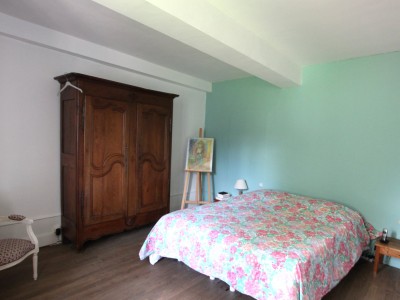 PROPRIETE A VENDRE - TOURNUS - 187 m2 - 370000€