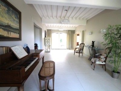 PROPRIETE A VENDRE - TOURNUS - 522 m2 - 1519000€