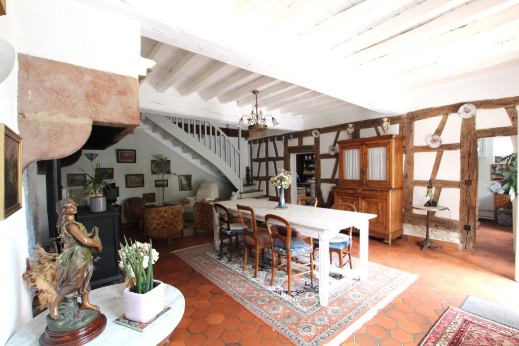 PROPRIETE - SIMANDRE - 215 m2 - VENDU