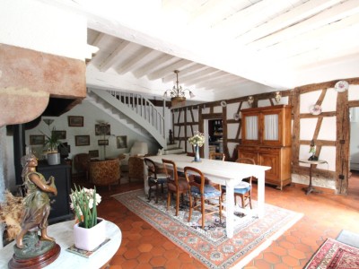 PROPRIETE A VENDRE - TOURNUS - 215 m2 - 399000€