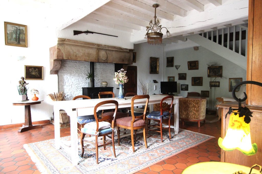PROPRIETE - SIMANDRE - 215 m2 - VENDU