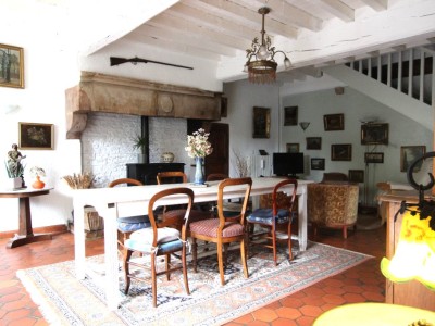 PROPRIETE A VENDRE - TOURNUS - 215 m2 - 399000€