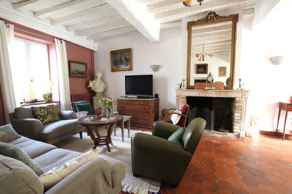 PROPRIETE - SIMANDRE - 215 m2 - VENDU