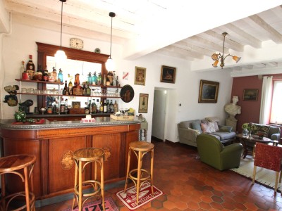 PROPRIETE A VENDRE - TOURNUS - 215 m2 - 399000€