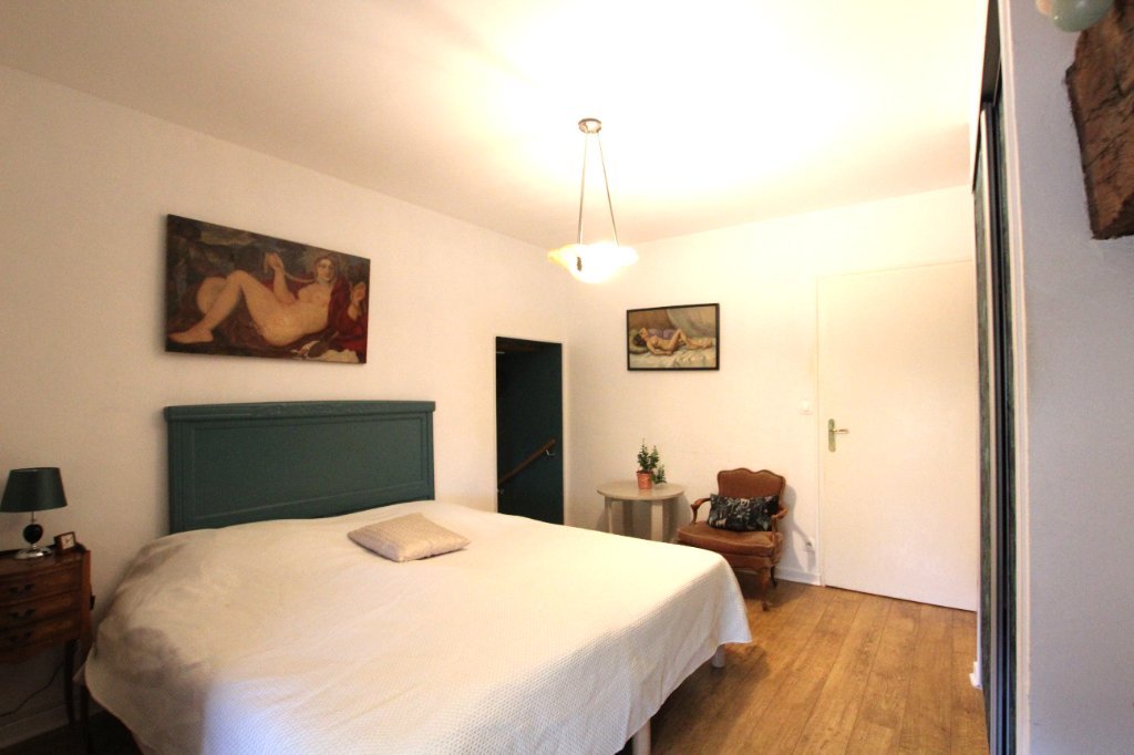 PROPRIETE - SIMANDRE - 215 m2 - VENDU