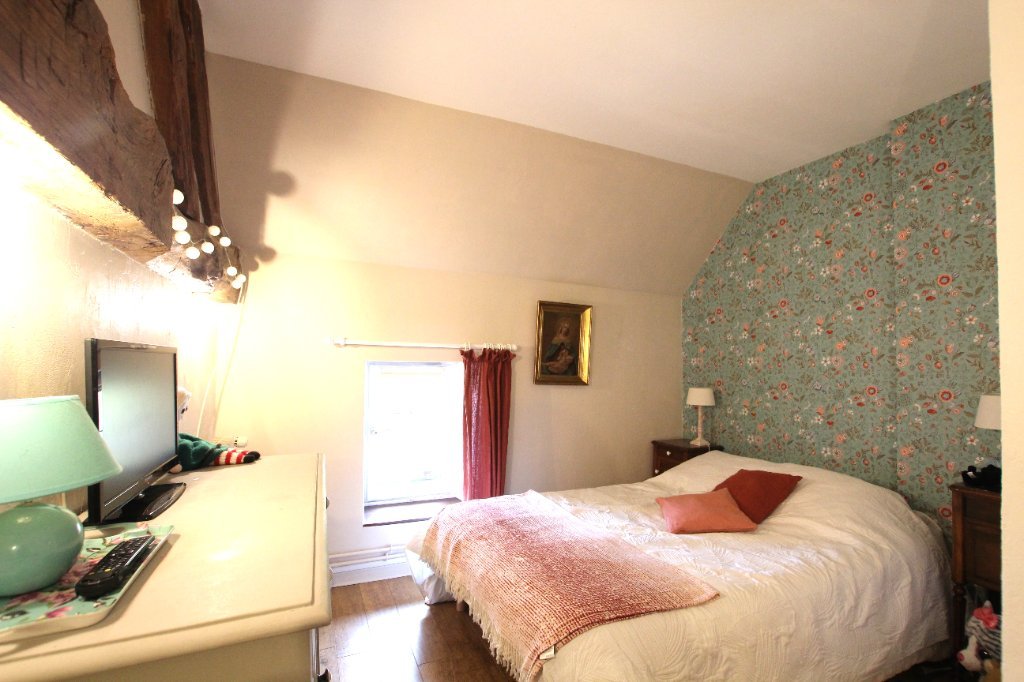 PROPRIETE - SIMANDRE - 215 m2 - VENDU