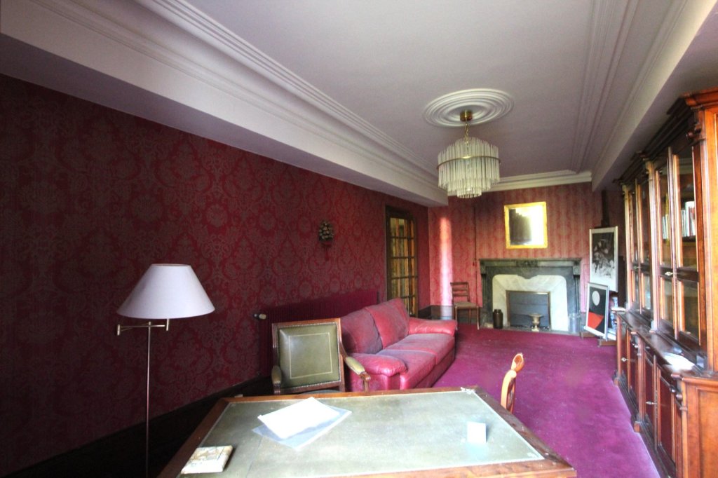 PROPRIETE - ETRIGNY - 340 m2 - VENDU