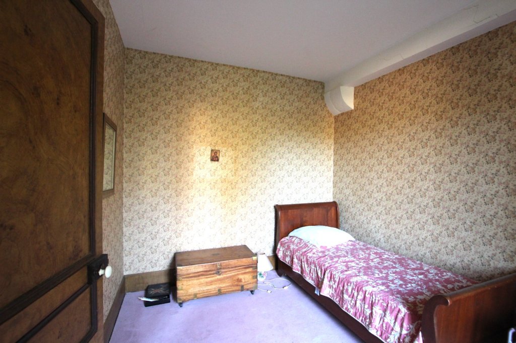 PROPRIETE - ETRIGNY - 340 m2 - VENDU