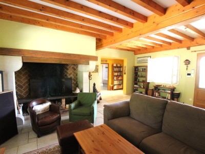 PROPRIETE A VENDRE - TOURNUS - 283 m2 - 585000€