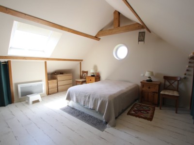 PROPRIETE A VENDRE - TOURNUS - 283 m2 - 585000€