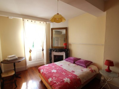 PROPRIETE A VENDRE - TOURNUS - 413 m2 - 699 000 €