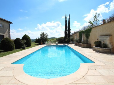 PROPRIETE A VENDRE - TOURNUS - 255 m2 - 900�000�&euro;