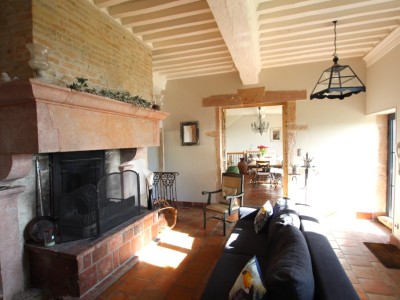 PROPRIETE A VENDRE - TOURNUS - 255 m2 - 900�000�&euro;