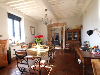 PROPRIETE A VENDRE - TOURNUS - 255 m2 - 900�000�&euro;