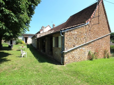 PROPRIETE A VENDRE - TOURNUS - 154 m2 - 309 000 €