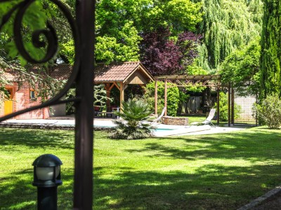 PROPRIETE A VENDRE - TOURNUS - 250 m2 - 599�000�&euro;