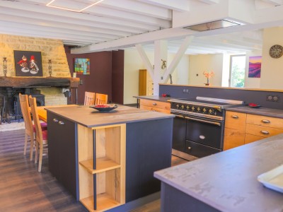 PROPRIETE A VENDRE - TOURNUS - 250 m2 - 599�000�&euro;