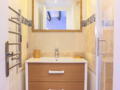 PROPRIETE A VENDRE - TOURNUS - 250 m2 - 599�000�&euro;